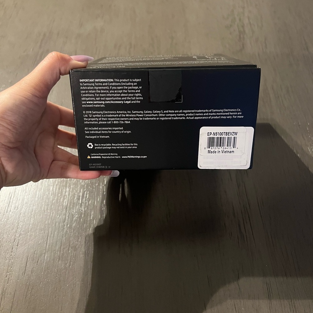 Samsung Wireless Charging Stand - Picture 3 of 5